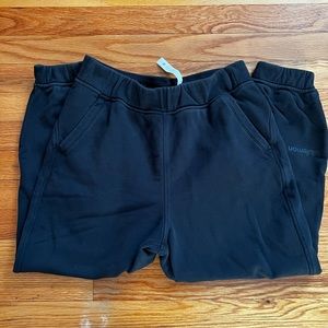 Lululemon Black Relaxed High Rise Jogger Crop!